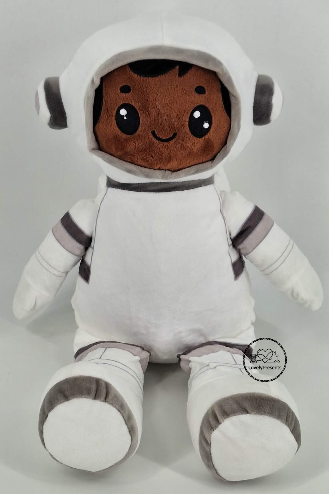 Astronaut mit dunklem Teint <br><br>personalisiert mit Namen oder Wunschdesign <br> 1 Astronaut